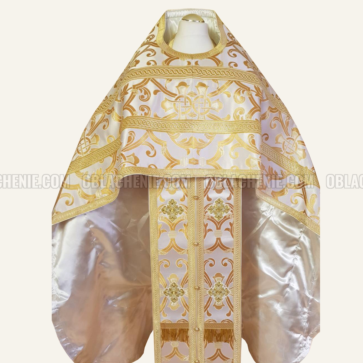 Priest's vestments 10026