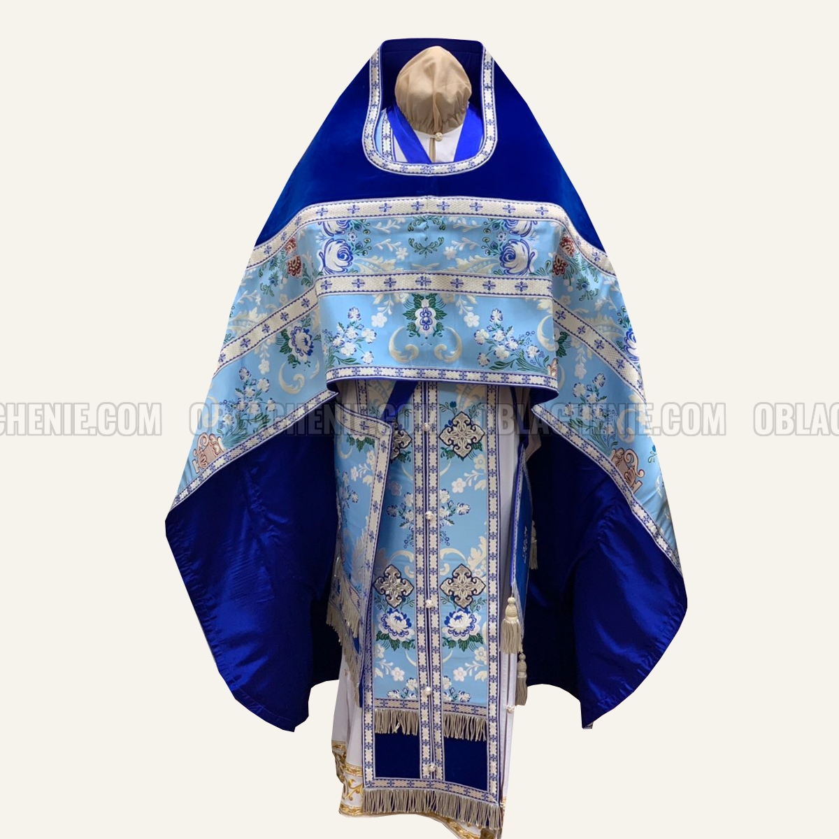 Priest's vestments 10070