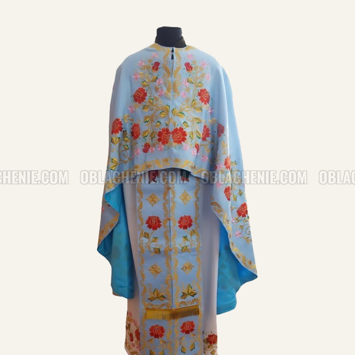 Embroidered priest's vestments 10230