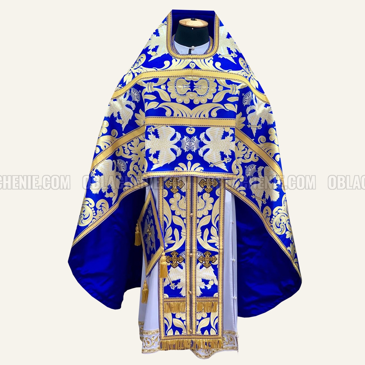 Priest's vestments 10681