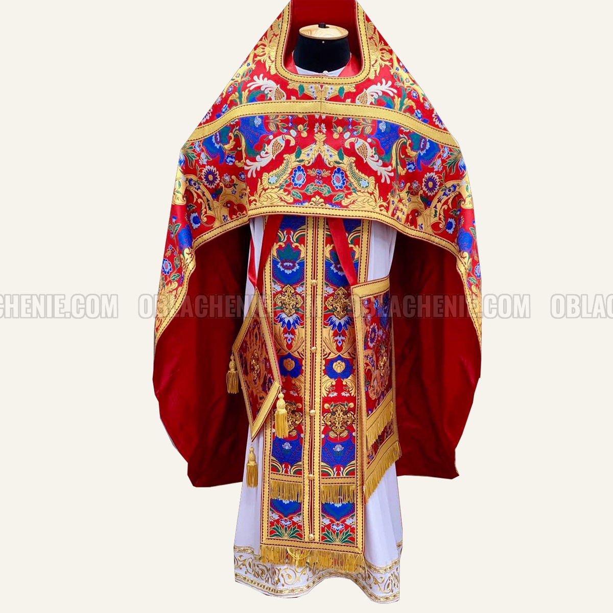Priest's vestments 10685