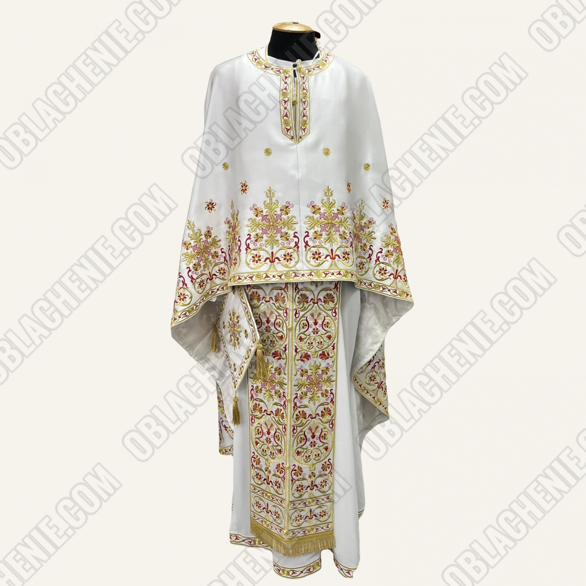 EMBROIDERED PRIEST'S VESTMENTS 11807
