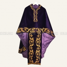 Embroidered priest's vestments 10207 1