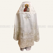 Embroidered priest's vestments 10216 2