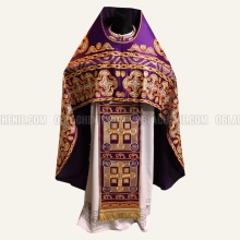 Embroidered priest's vestments 10223 1