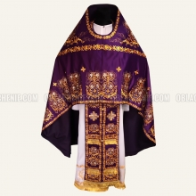 Embroidered priest's vestments 10224 1