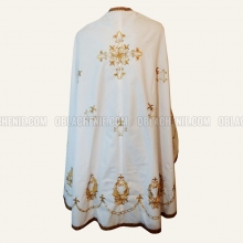 Embroidered priest's vestments 10257 1