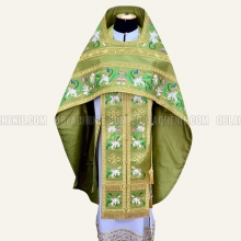 Embroidered priest's vestments 10652 1