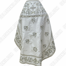 EMBROIDERED PRIEST'S VESTMENTS 13122 2